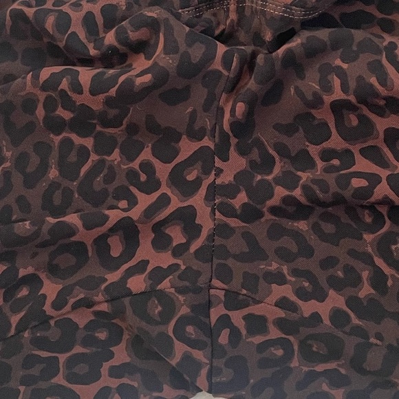 Casablanca by Marrakech Clothing Co. Leopard Leggings Size Medium Stretch Comfy - Picture 5 of 5